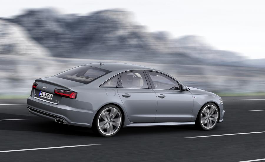  Audi A6 TFSI Ultra S-Line Sedan 2014 года  (фото 8 из 11)